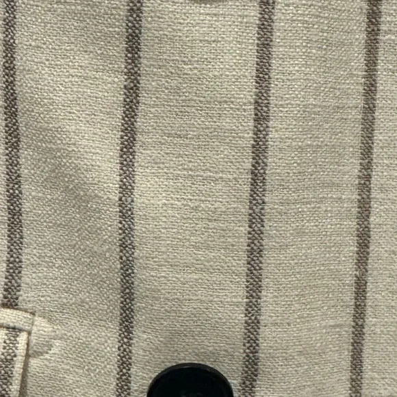 Suistudio cream colored pinstriped double-breasted blazer - Picture 3 of 7